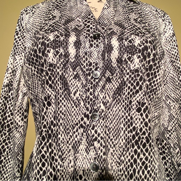 Calvin Klein Animal Print Blouse - Picture 12 of 13